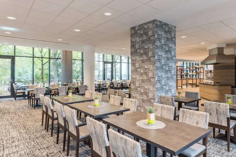 Hotel Park Inn By Radisson K�ln City West