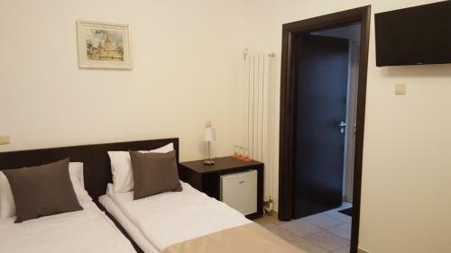 Hostal Vis A Vis Studio