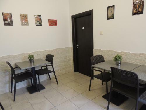 Hostal Vis A Vis Studio