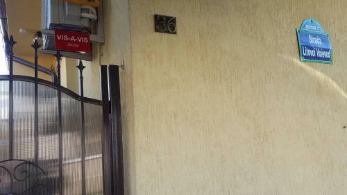 Hostal Vis A Vis Studio