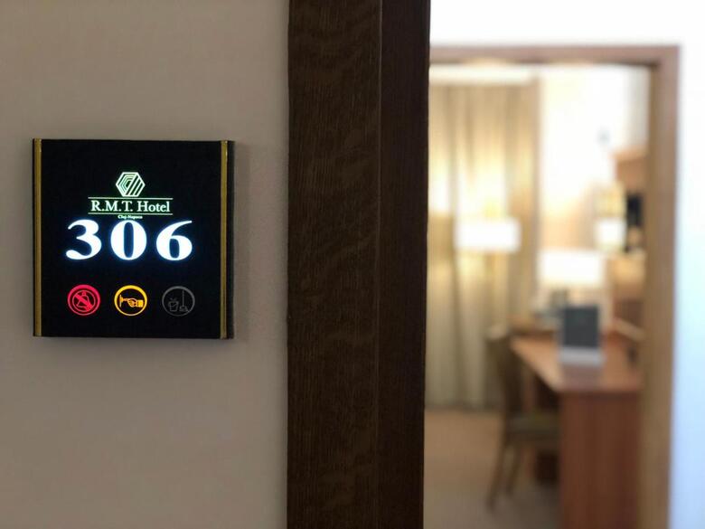 Hotel Athos R.m.t.