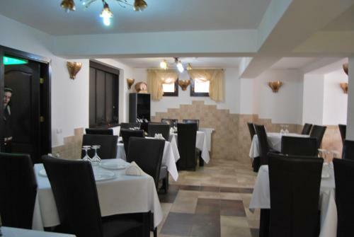 Hostal Pensiunea Gold