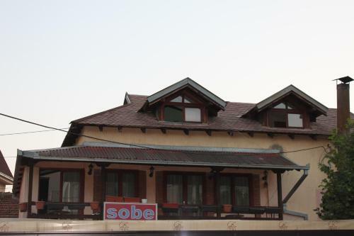 Hostal Guest House Sreder