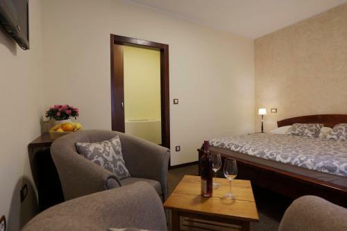 Hostal Accommodation Tara