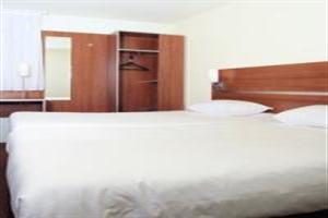 Kyriad Lyon Saint Exupery Hotel