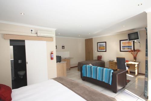 Hostal Marren House