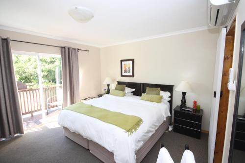 Hostal Marren House