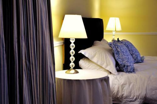 Everwood Manor Bed And Breakfast