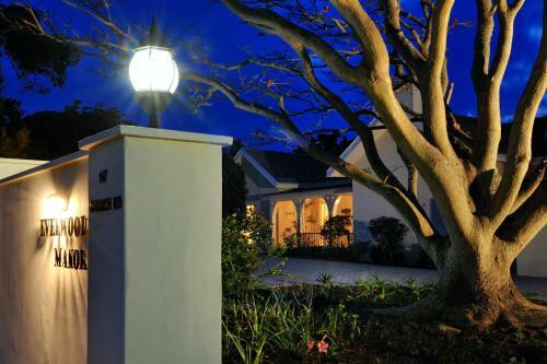 Everwood Manor Bed And Breakfast