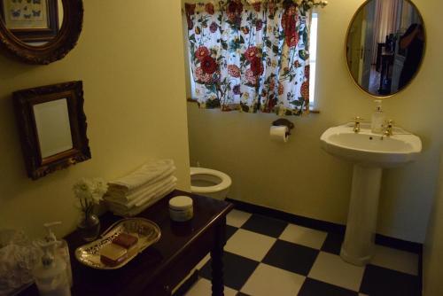 Bed & Breakfast Edward House