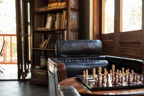 Izapa Bush And Game Lodge