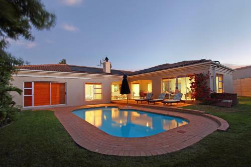 Villa Durham Close 31