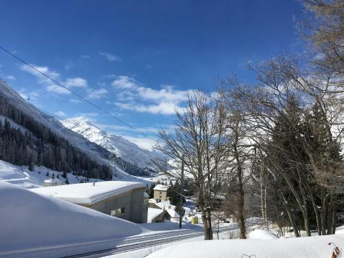 Hostal Bnb Bellavista-privatzimmer Andermatt