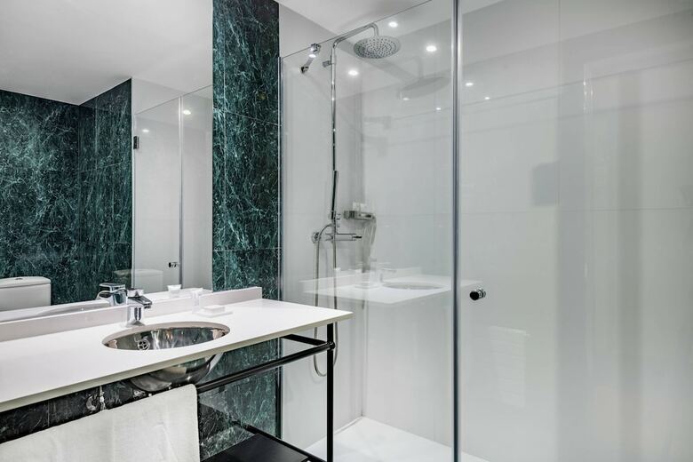 AC Hotel Avenida de Am�rica By Marriott