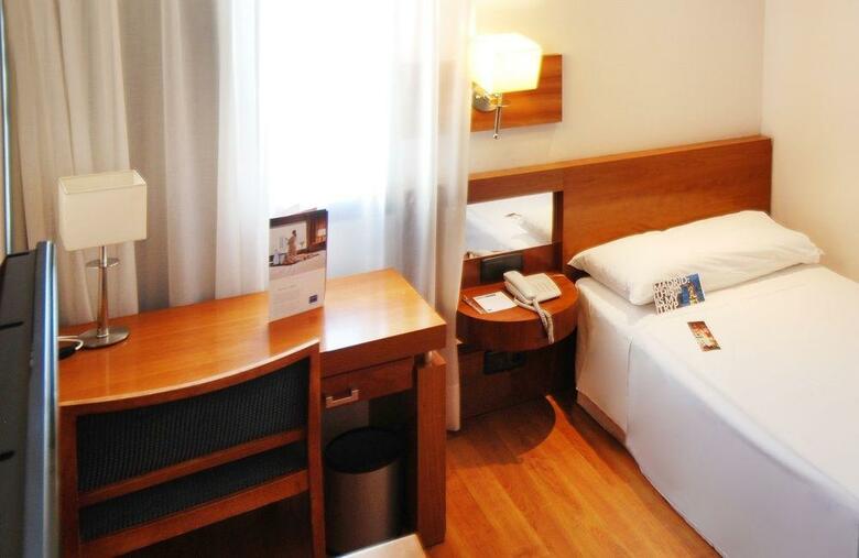 Hotel TRYP Madrid Atocha