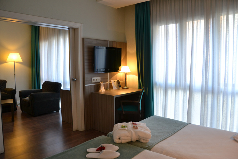 Hotel Serrano