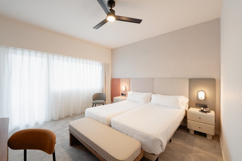 Hotel Rh Royal S�lo Adultos