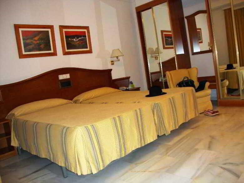 Hotel Abades Loja