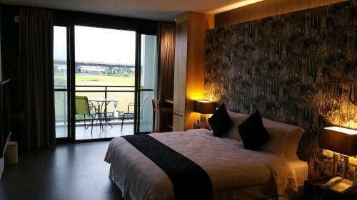 Jiaoxi 320 B&B