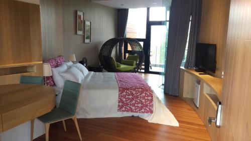 On The Road B&B