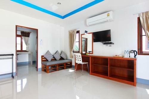 Breeze Bay Villa