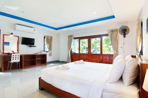 Breeze Bay Villa