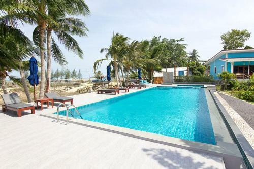 Breeze Bay Villa
