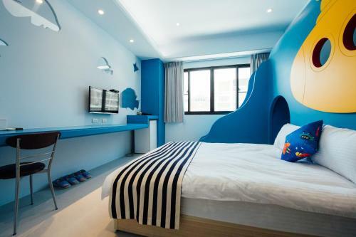 Yellowkite Hotel