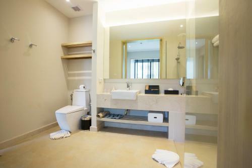 Hotel Mai Holiday By Mai Khao Lak