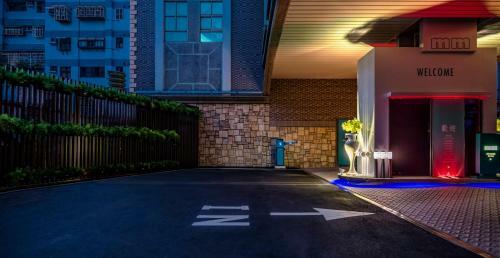 Mmmotel