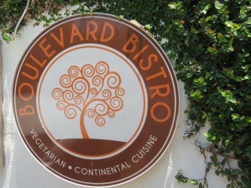 Hostal Boulevard Inn