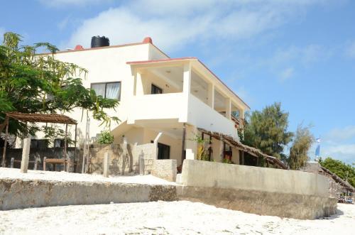 Bed & Breakfast Faridu Beach Bungalows