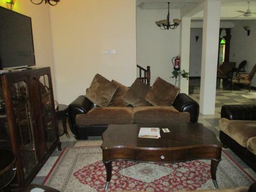 Posada Abuso Inn