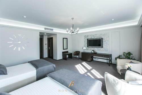 Bon Hotel