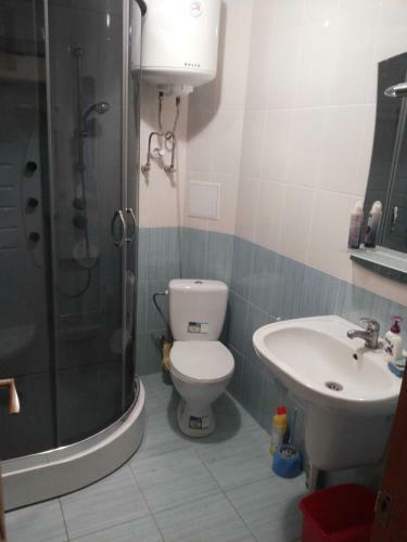 Apartment Red And White