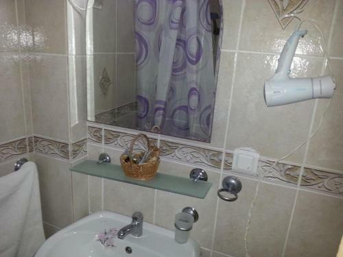 Bed & Breakfast Yona Motel