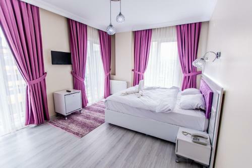 Rosso Hotel
