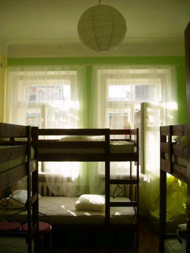 Air Hostel