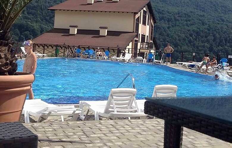 Oplot Hotel