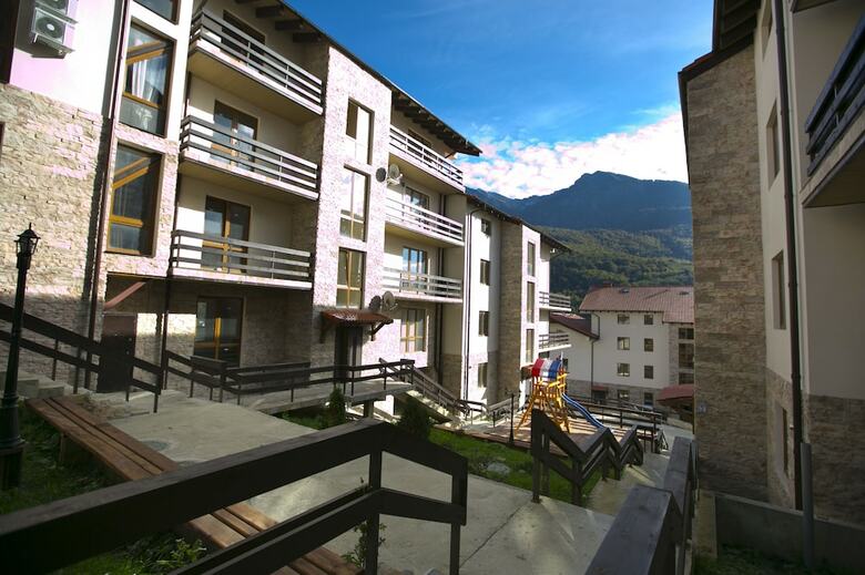 Oplot Hotel