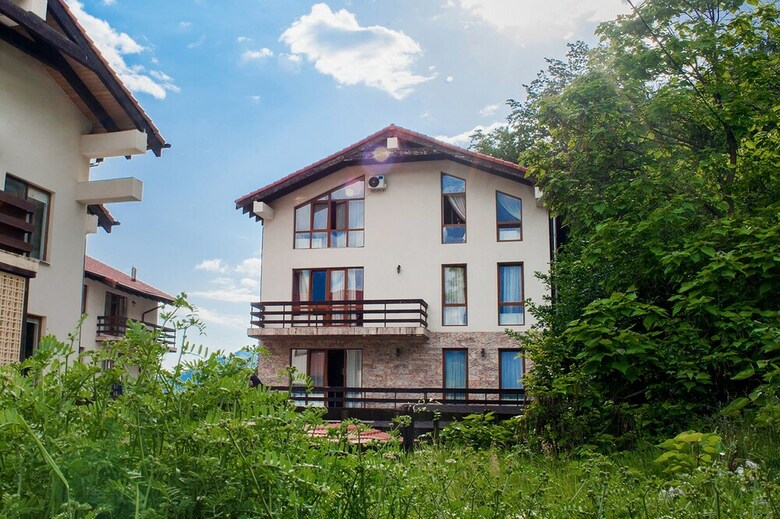 Oplot Hotel