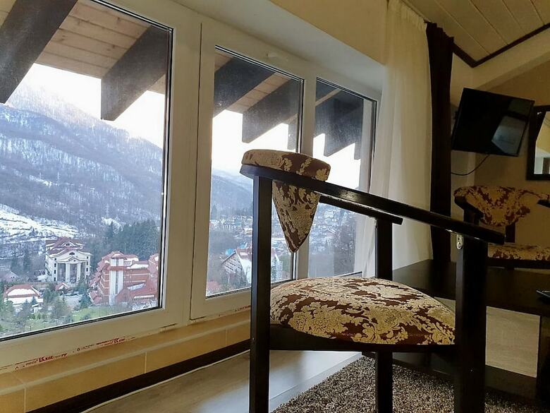 Oplot Hotel