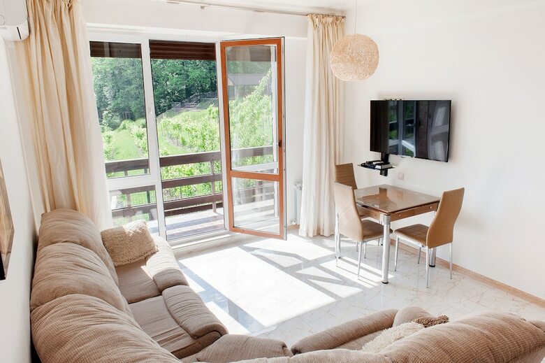 Oplot Hotel