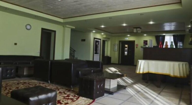 Oplot Hotel