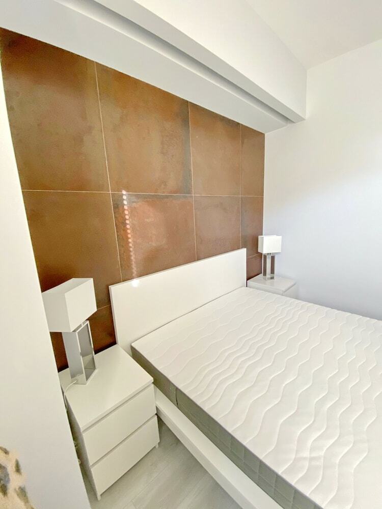 Oplot Hotel