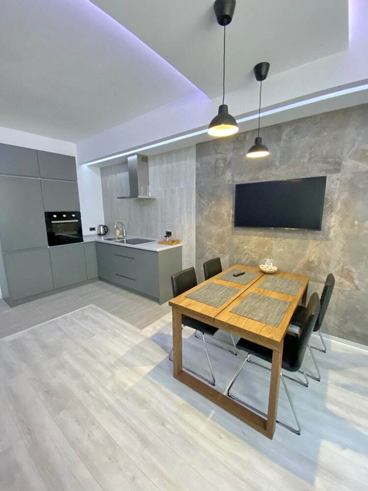 Oplot Hotel
