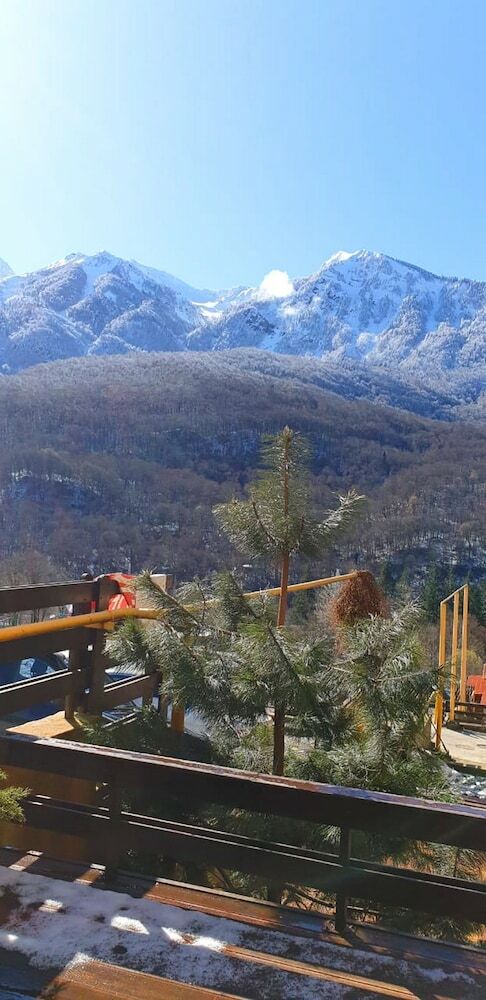 Oplot Hotel