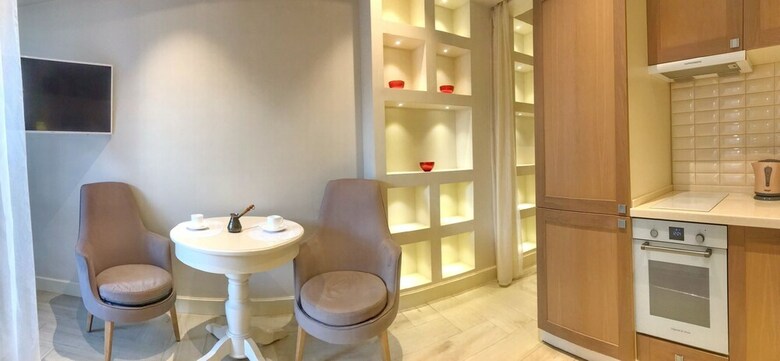 Oplot Hotel