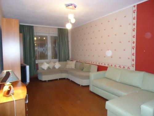 Apartment Aviakonstruktorov 2