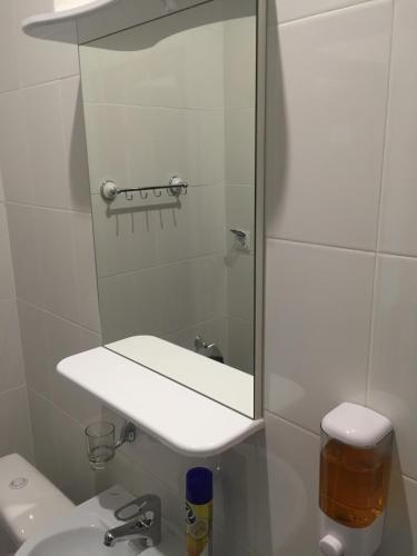 Lowcost Hotel Berison Kamala